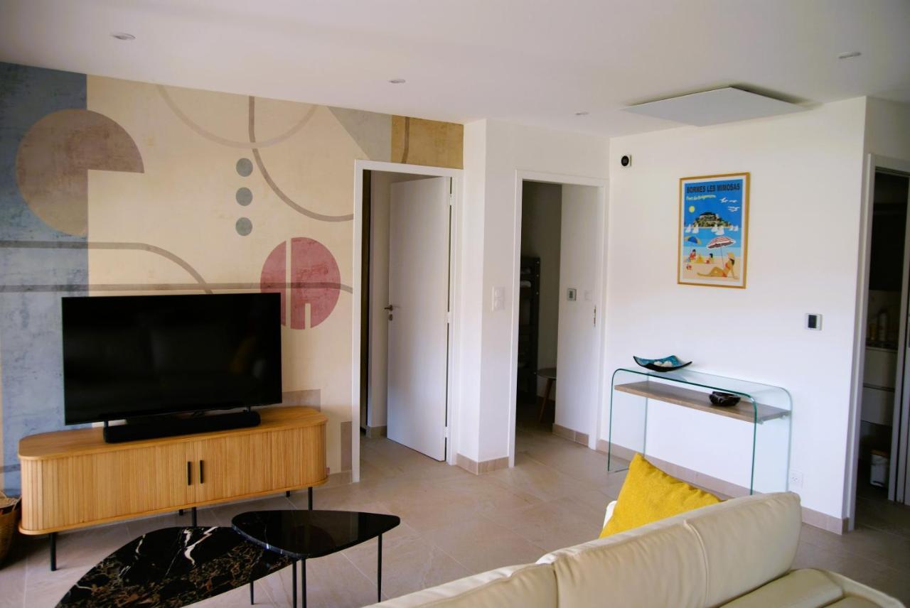 Superbe T4 -Vue Mer- Tout Confort Refait A Neuf! Apartment Bormes-les-Mimosas Luaran gambar