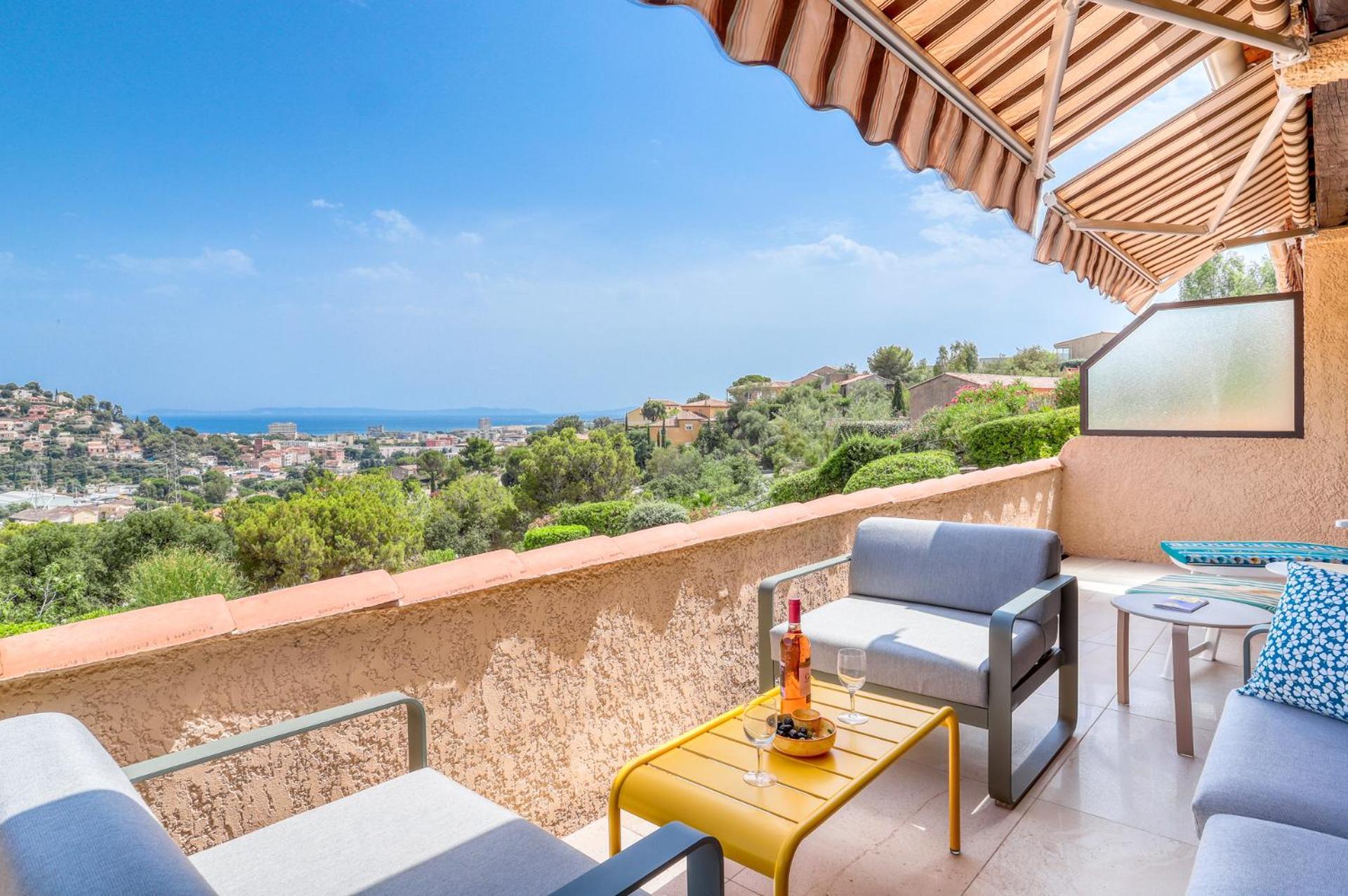 Superbe T4 -Vue Mer- Tout Confort Refait A Neuf! Apartment Bormes-les-Mimosas Luaran gambar