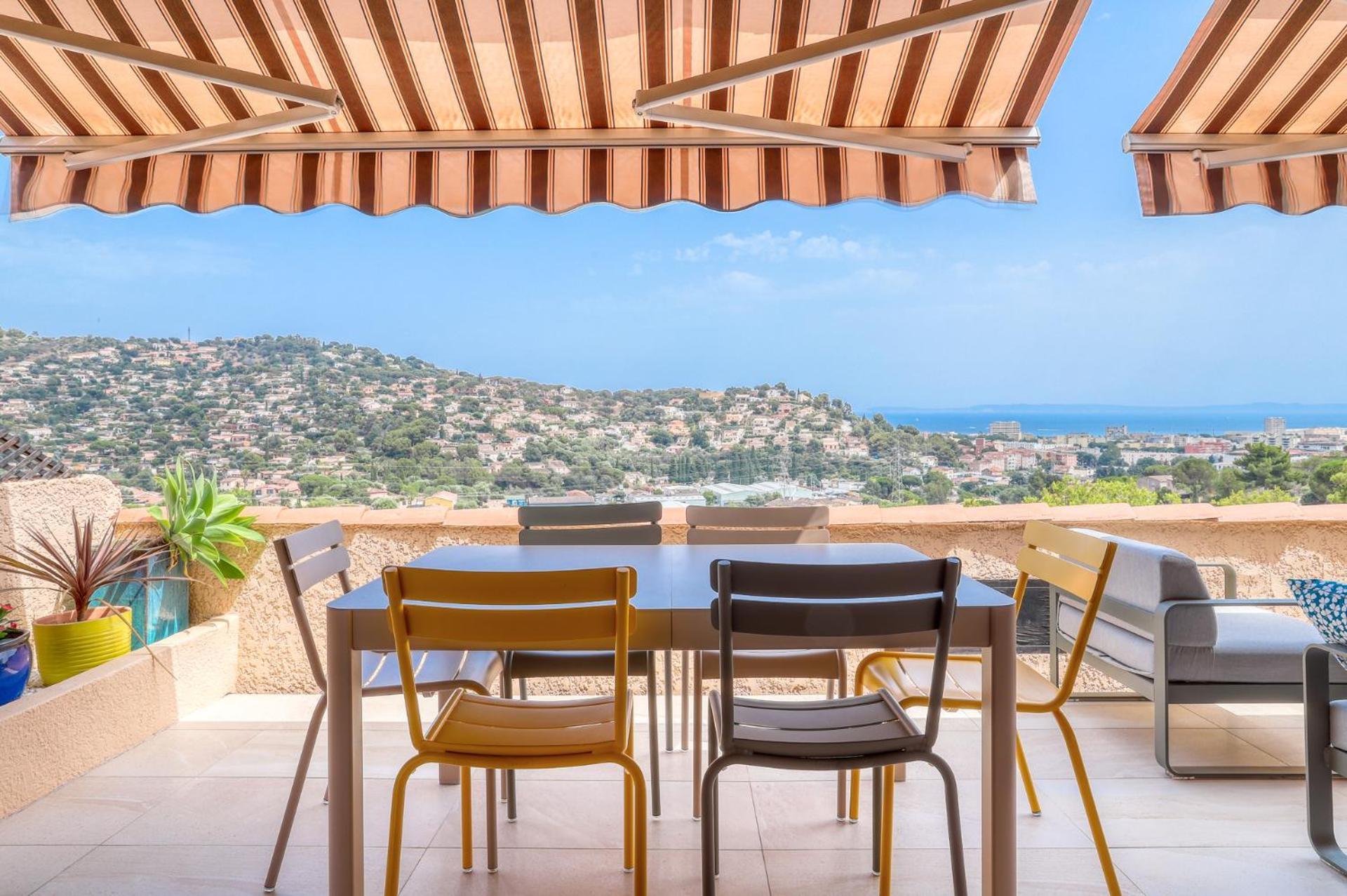 Superbe T4 -Vue Mer- Tout Confort Refait A Neuf! Apartment Bormes-les-Mimosas Luaran gambar